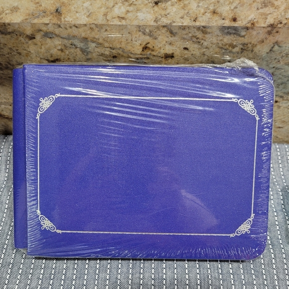 Crafters' Bundle - Miscellaneous Assortment of Arts and Craft Supplies - Picture 12 of 12